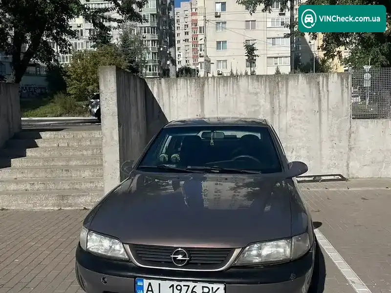 Opel Vectra 1998, фото з оголошення 2 з 15, VIN W0L0JBF19W5214016