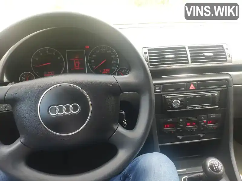 Audi A4 2002, фото з оголошення 1 з 11, VIN WAUZZZ8E42A206580