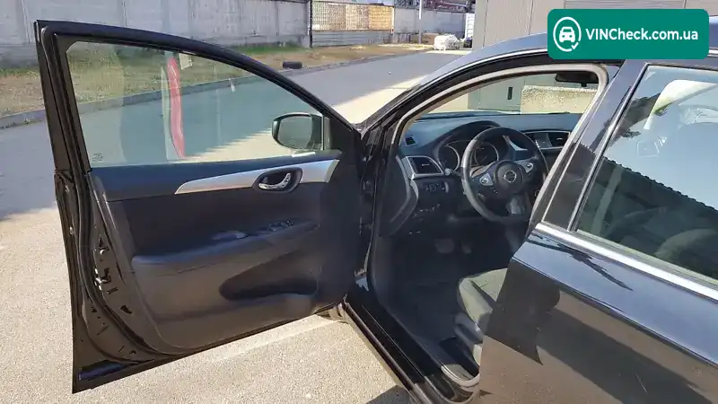 Nissan Sentra 2018, фото з оголошення 2 з 20, VIN 3N1AB7APXJY335344