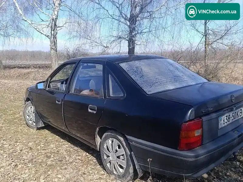 Opel Vectra 1989, фото з оголошення 2 з 7, VIN W0L000087L1020103