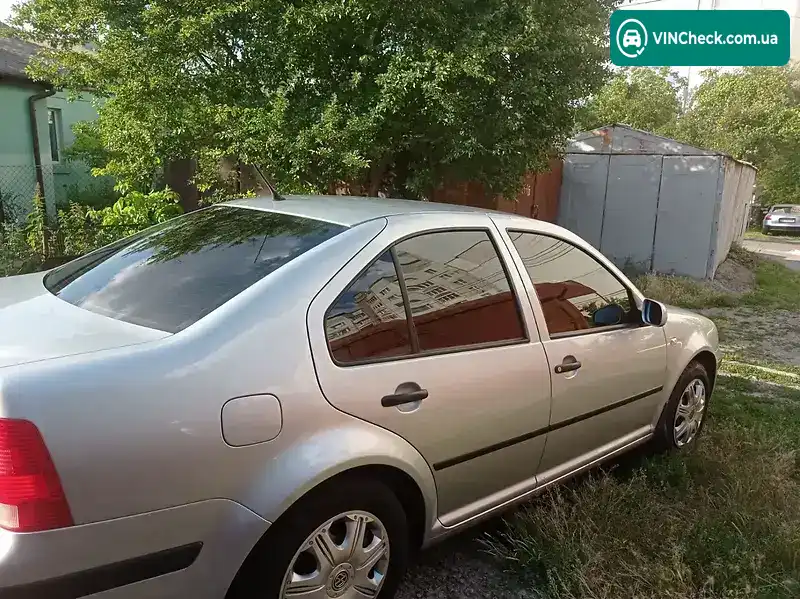 Volkswagen Bora 2001, фото з оголошення 2 з 20, VIN WVWZZZ1JZ2W118001