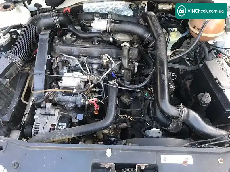 Volkswagen Golf 1995, фото з оголошення 1 з 19, VIN WVWZZZ1HZSB127135