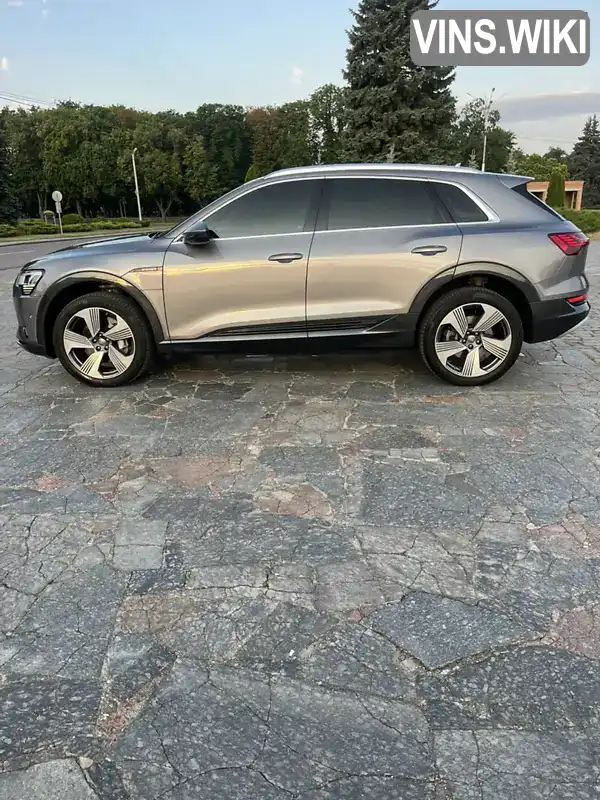Audi e-tron 2019, фото з оголошення 2 з 21, VIN WAUZZZGE6KB008014