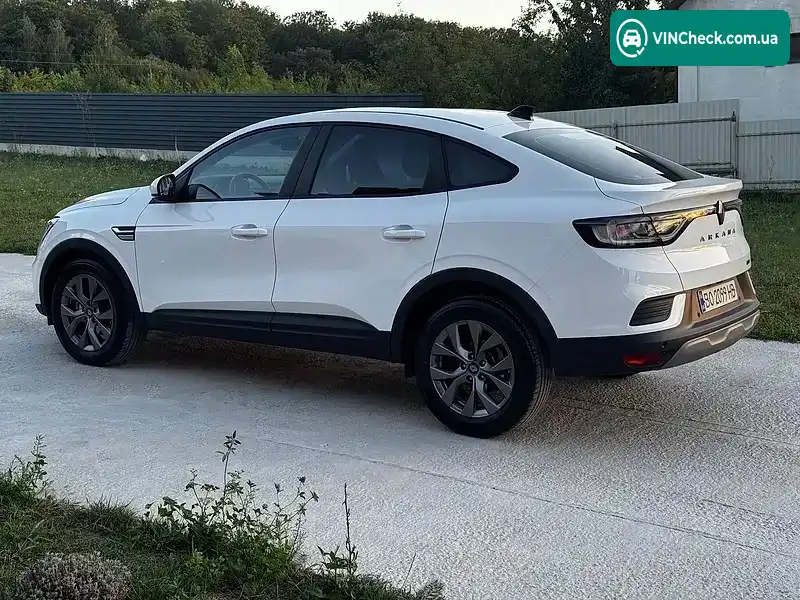 Renault Arkana 2024, фото з оголошення 2 з 14, VIN VF1RJL007UC479946