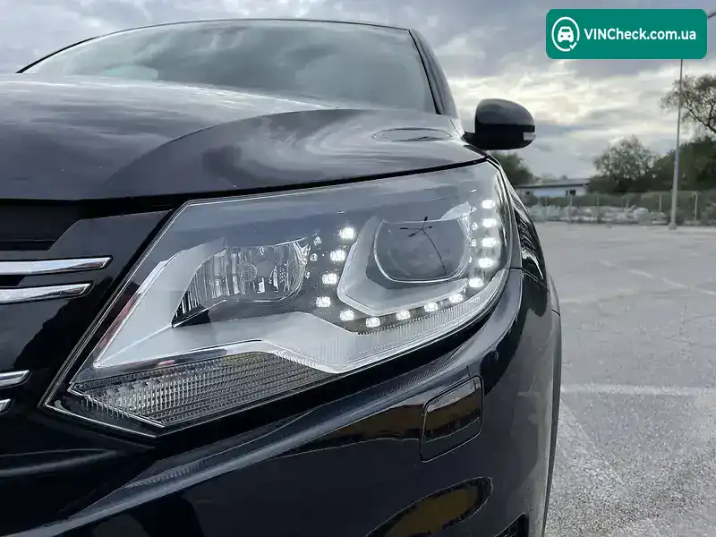 Volkswagen Tiguan 2016, фото з оголошення 2 з 19, VIN WVGZZZ5NZGW585545