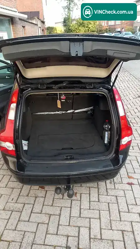 Volvo V50 2006, фото з оголошення 2 з 13, VIN YV1MW084272279574