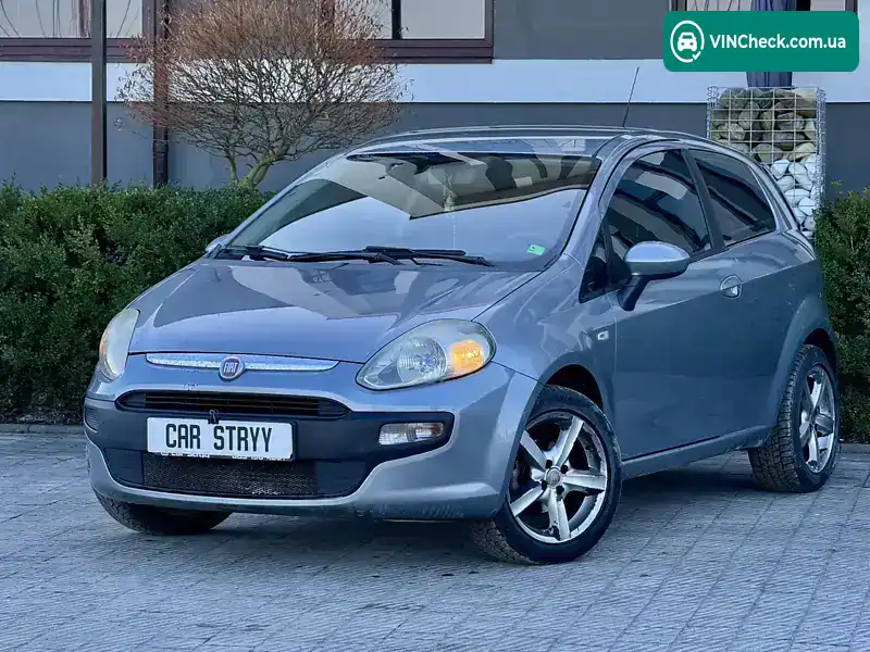 Fiat Punto 2010, фото з оголошення 2 з 21, VIN ZFA19900000691396