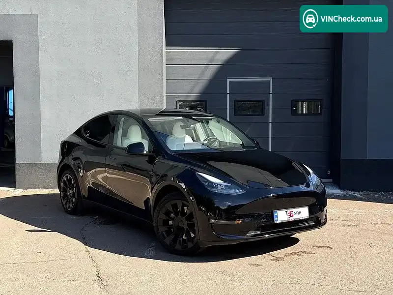 Tesla Model Y 2024, фото з оголошення 2 з 20, VIN 7SAYGDEE1RF033066