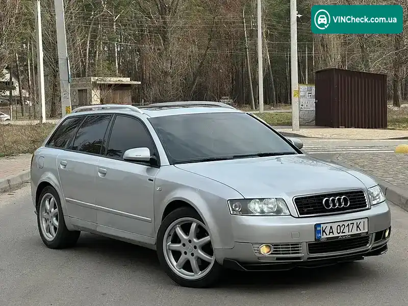 Audi A4 2003, фото з оголошення 2 з 16, VIN WAUZZZ8E43A330401