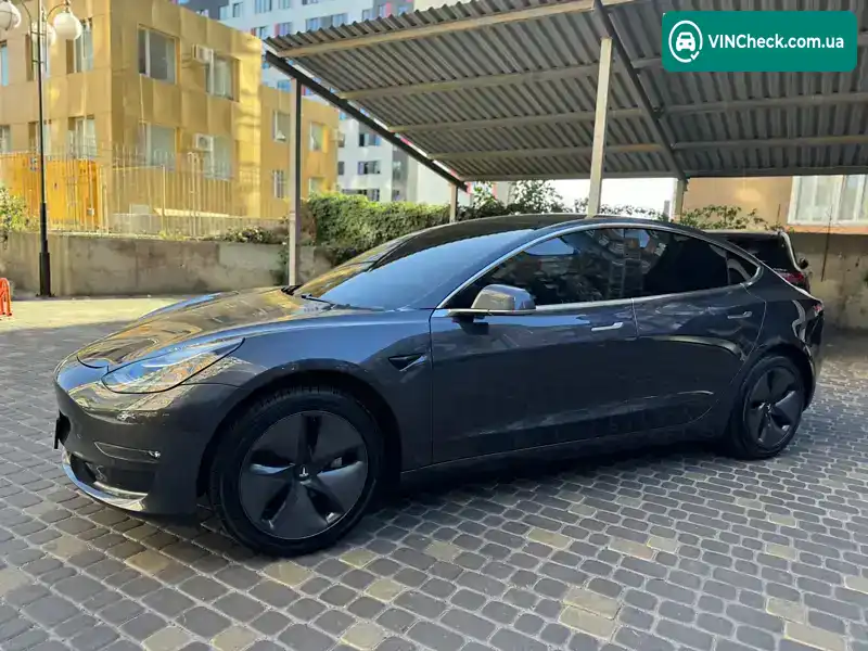 Tesla Model 3 2018, фото з оголошення 2 з 20, VIN 5YJ3E1EA0JF005045