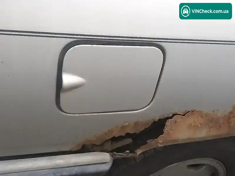 Audi 100 1986, фото з оголошення 2 з 9, VIN WAUZZZ44ZGA129094