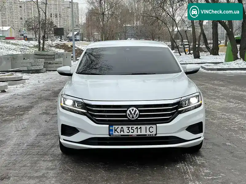 Volkswagen Passat 2019, фото з оголошення 2 з 19, VIN 1VWSA7A35LC008635