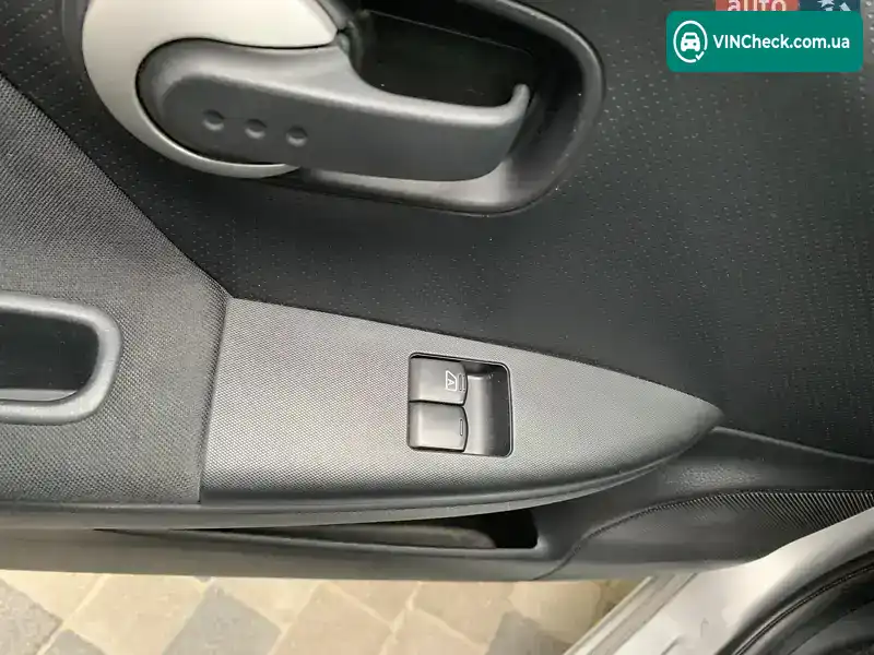 Nissan Note 2011, фото з оголошення 2 з 8, VIN SJNFAAE11U2144564