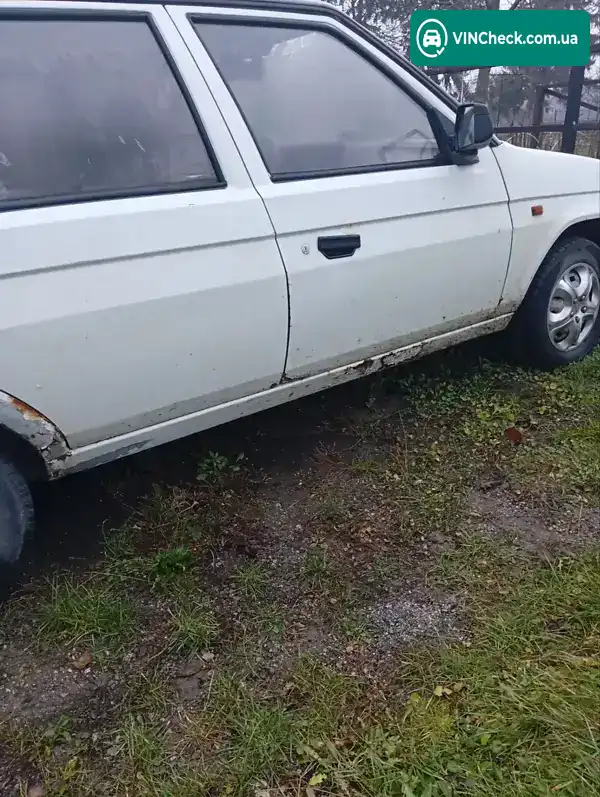 Skoda Favorit 1989, фото з оголошення 2 з 5, VIN TMBACA200L0080795