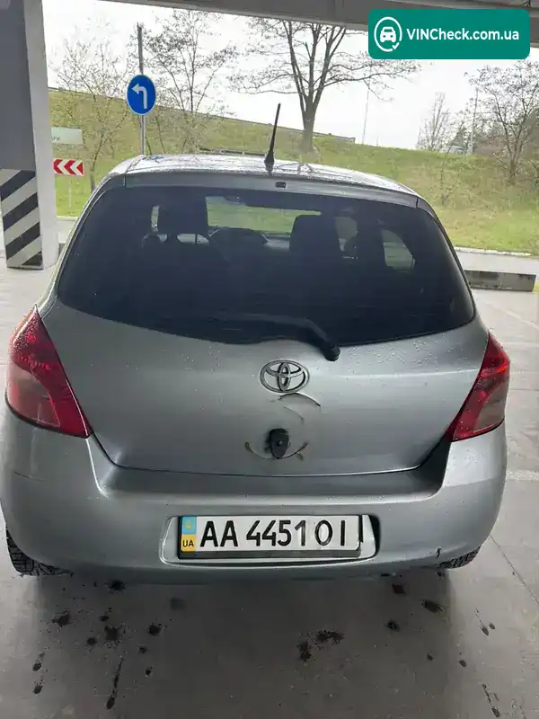 Toyota Yaris 2006, фото з оголошення 2 з 14, VIN VNKKL96350A124000