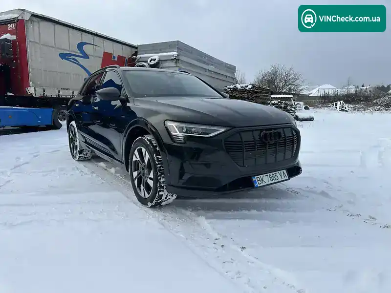 Audi e-tron 2022, фото з оголошення 1 з 21, VIN WA1AAAGE2NB028512