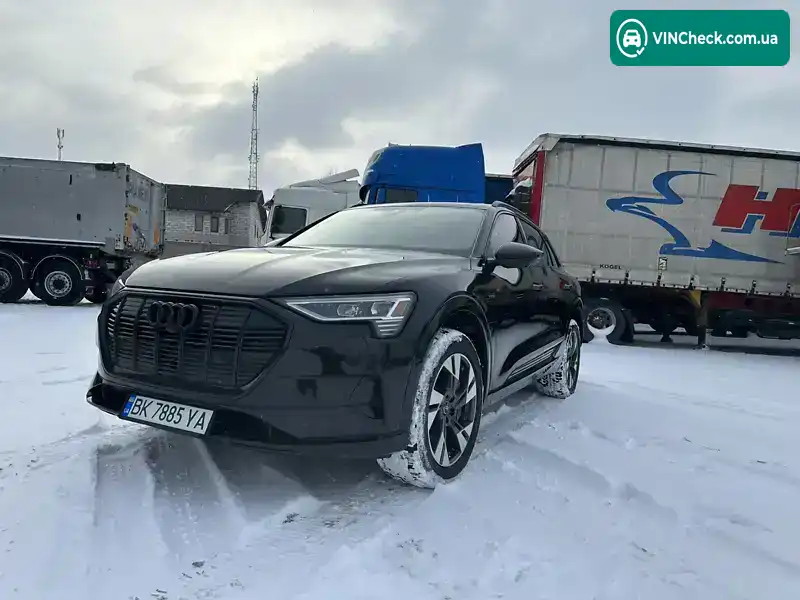 Audi e-tron 2022, фото з оголошення 2 з 21, VIN WA1AAAGE2NB028512