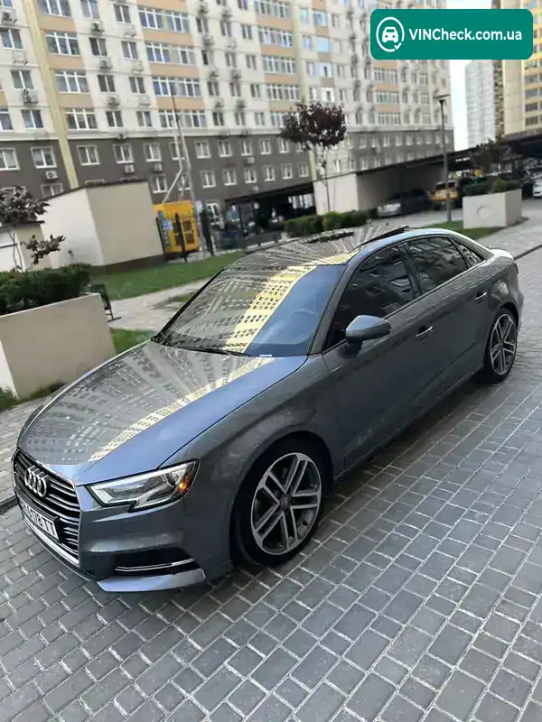 Audi A3 2019, фото з оголошення 1 з 18, VIN WAUAUGFF4KA106359