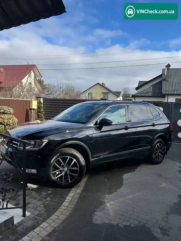 Volkswagen Tiguan 2021, фото з оголошення 1 з 14, VIN 3VV3B7AX9MM087932