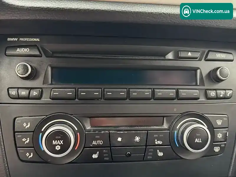 BMW X1 2010, фото з оголошення 2 з 13, VIN WBAVP31000VK17002