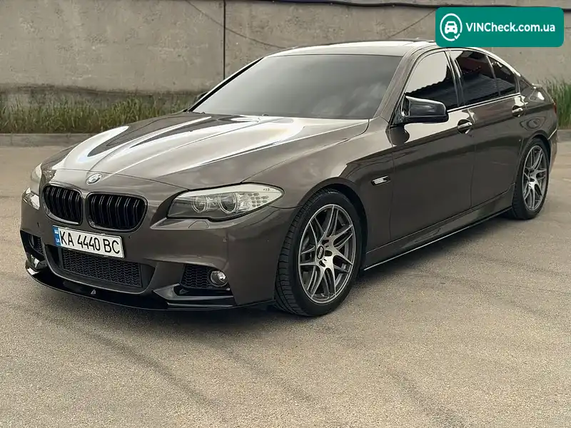 BMW 5 Series 2011, фото з оголошення 1 з 20, VIN WBAFW31040C560740
