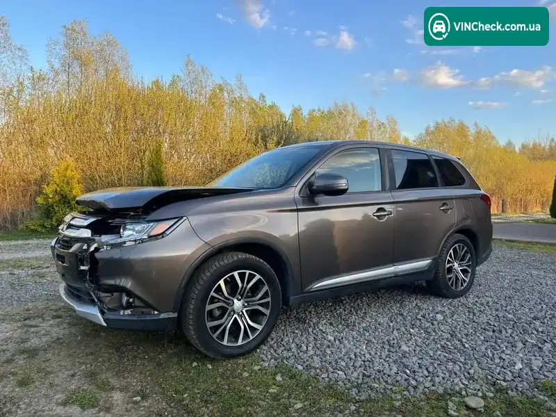 Mitsubishi Outlander 2017, фото з оголошення 1 з 12, VIN JA4AD3A36HZ012948