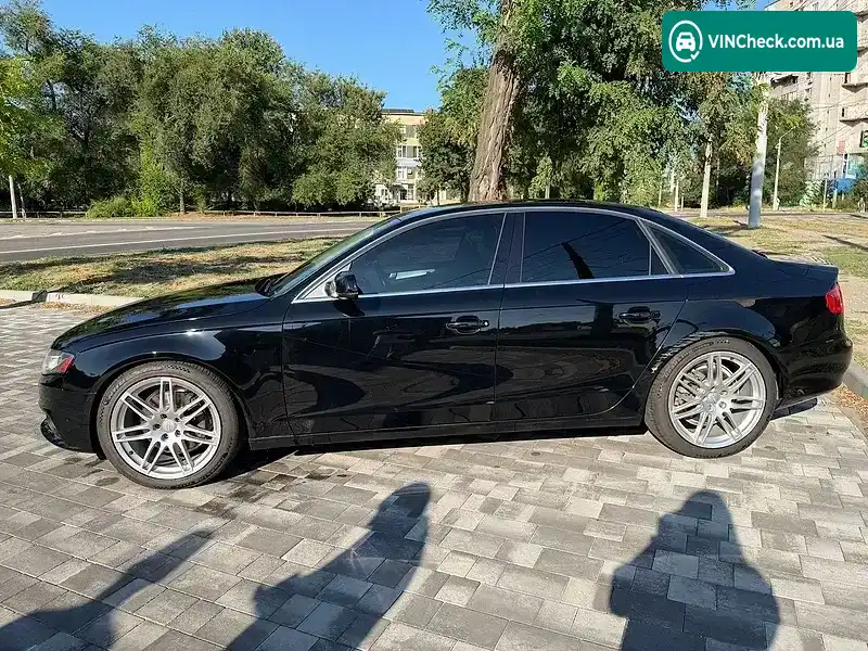 Audi A4 2011, фото з оголошення 2 з 20, VIN WAUFFAFLXBN051251