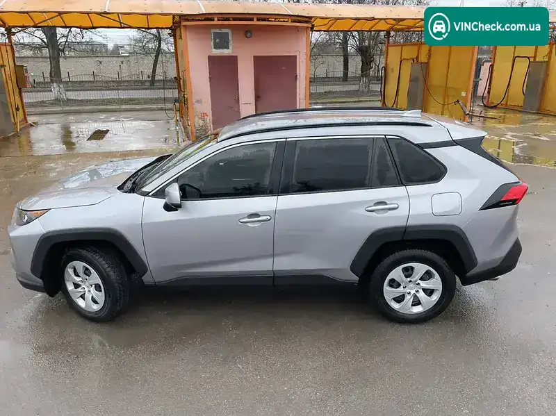 Toyota RAV4 2019, фото з оголошення 2 з 19, VIN JTMF1RFV9LD051881
