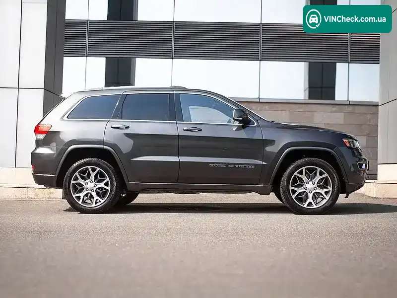 Jeep Grand Cherokee 2018, фото з оголошення 2 з 20, VIN 1C4RJFBTXJC237836