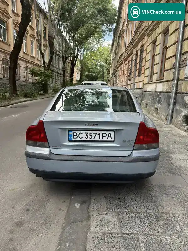 Volvo S60 2003, фото з оголошення 2 з 16, VIN YV1RS793932281662