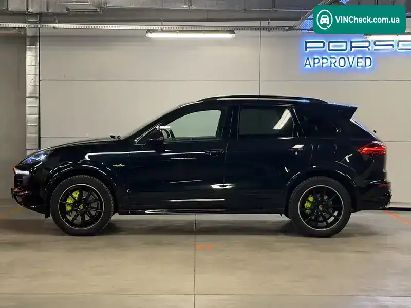 Porsche Cayenne 2016, фото з оголошення 2 з 21, VIN WP1ZZZ92ZGLA17337