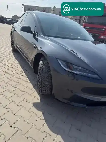 Tesla Model 3 2025, фото з оголошення 2 з 17, VIN 5YJ3E1EA8SF010642