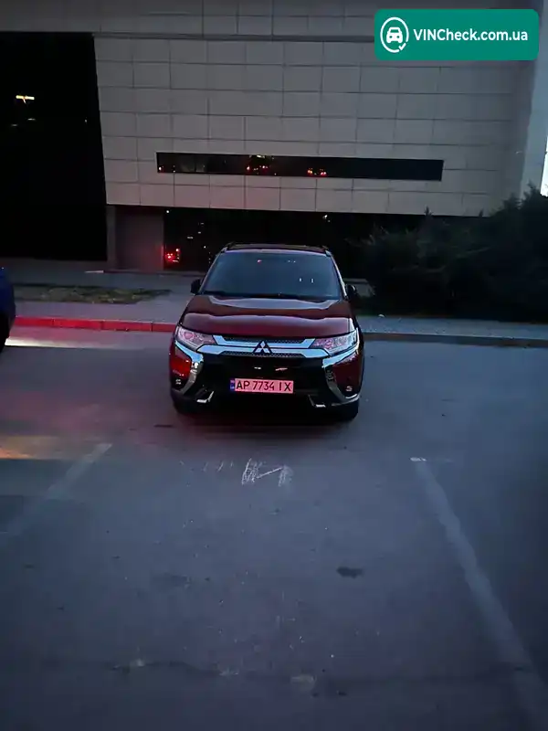 Mitsubishi Outlander 2019, фото з оголошення 1 з 18, VIN JA4AZ3A31KZ053142