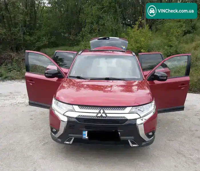 Mitsubishi Outlander 2019, фото з оголошення 2 з 18, VIN JA4AZ3A31KZ053142