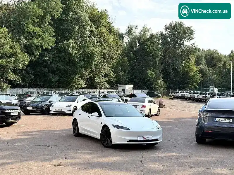 Tesla Model 3 2024, фото з оголошення 1 з 20, VIN 5YJ3E1EB2SF882842