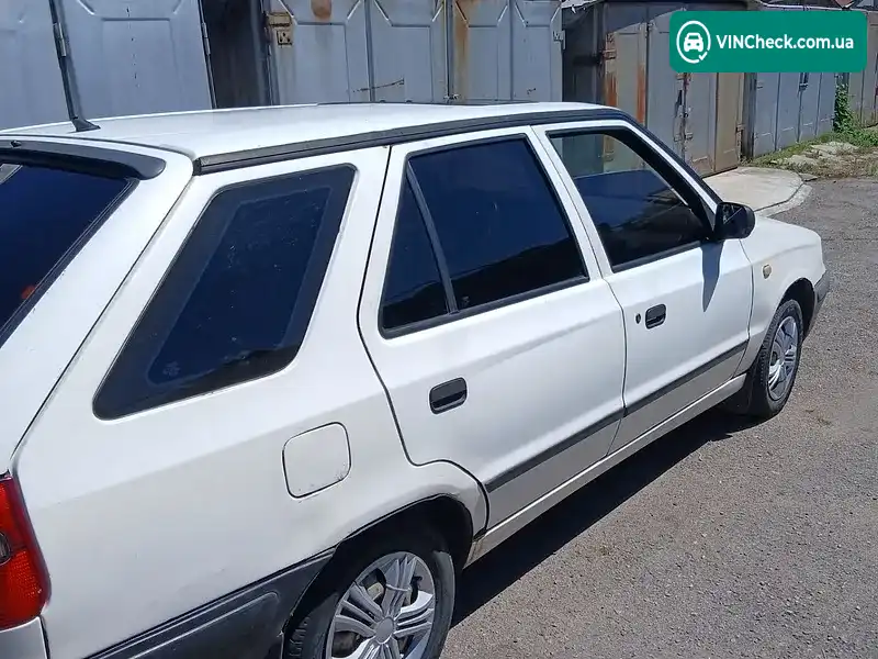 Skoda Felicia 1996, фото з оголошення 2 з 3, VIN TMBEEA653T0347811