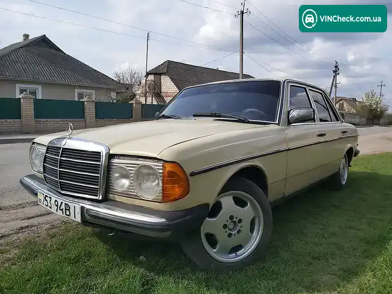 Mercedes-Benz E-Class 1980, фото з оголошення 2 з 15, VIN WBD12312010249815