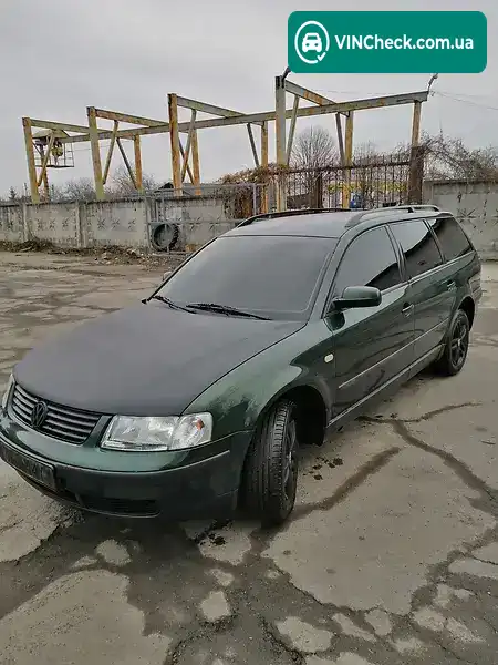 Volkswagen Passat 1999, фото з оголошення 1 з 4, VIN WVWZZZ3BZXE128261
