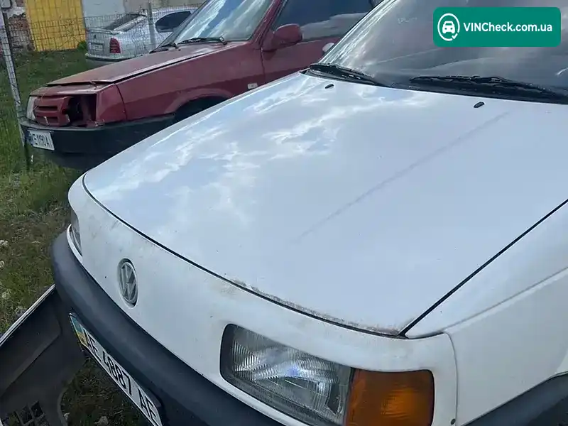 Volkswagen Passat 1990, фото з оголошення 1 з 4, VIN WVWZZZ31ZME091125