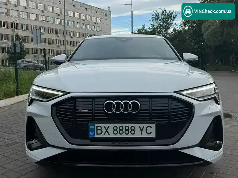 Audi e-tron 2020, фото з оголошення 2 з 20, VIN WAUZZZGE5LB026392