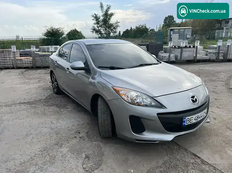 Mazda 3 2011, фото з оголошення 2 з 11, VIN JM1BL1UF7C1562755