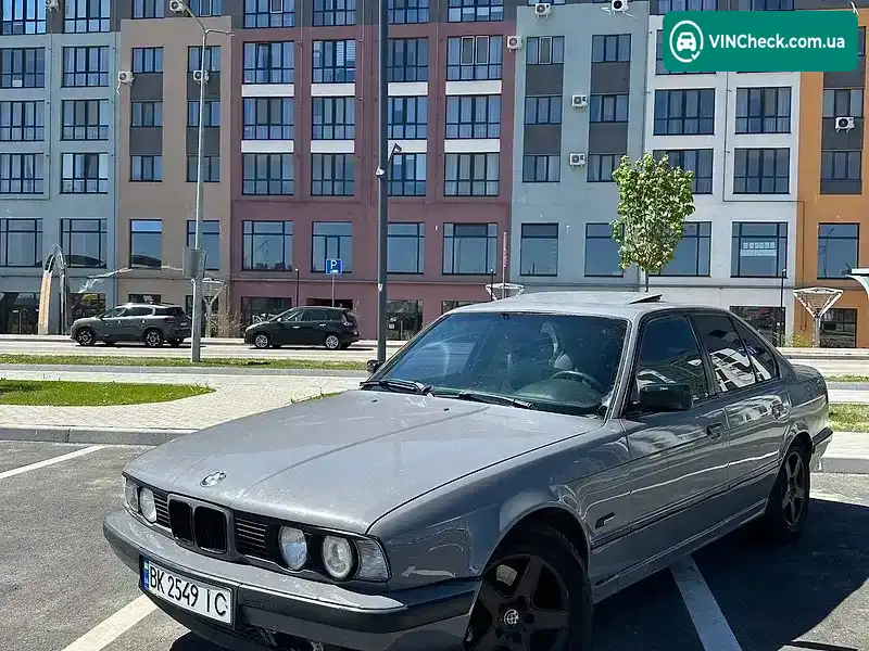 BMW 5 Series 1990, фото з оголошення 1 з 11, VIN WBAHB11010BB46851
