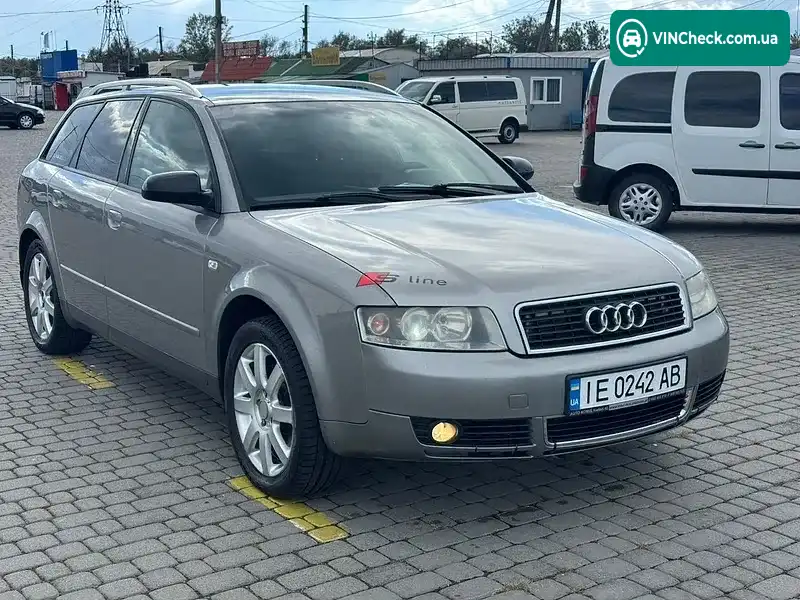 Audi A4 2002, фото з оголошення 2 з 15, VIN WAUZZZ8E83A195214