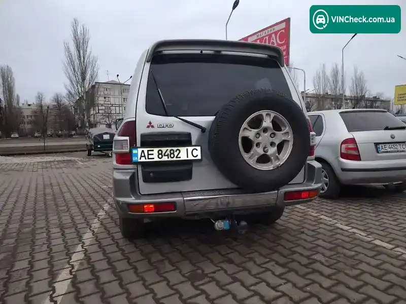 Mitsubishi Pajero 2002, фото з оголошення 2 з 8, VIN JMBLYV78W2J004334