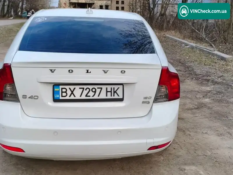 Volvo S40 2010, фото з оголошення 2 з 12, VIN YV1MS76F2A2505517