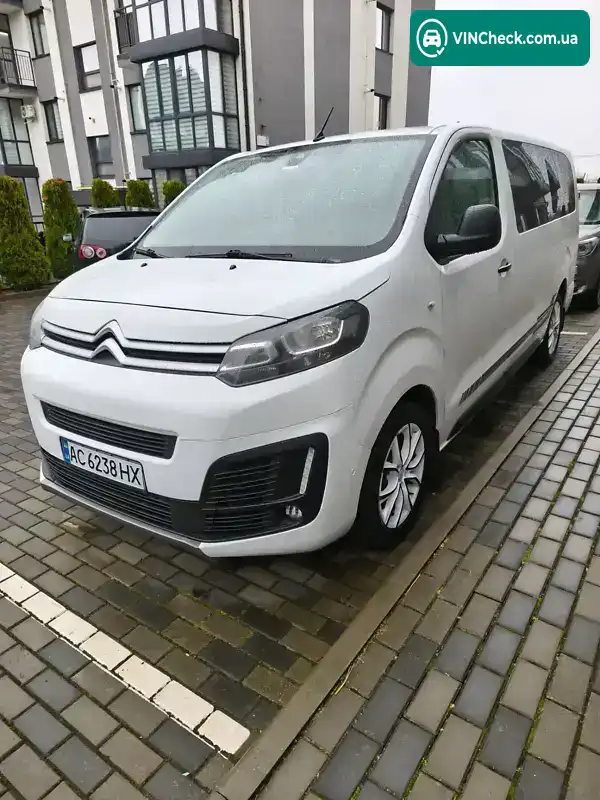 Citroen Spacetourer 2017, фото з оголошення 1 з 13, VIN VF7VEAHXGHZ035655