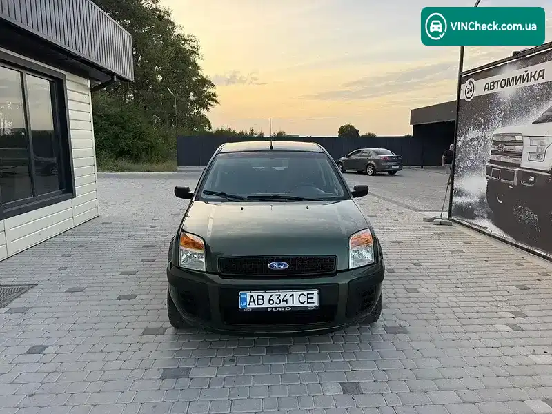 Ford Fusion 2006, фото з оголошення 2 з 14, VIN WF0UXXGAJU6Y07104