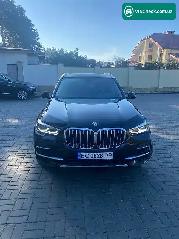 BMW X5 2022, фото з оголошення 2 з 8, VIN WBACR010109L44577