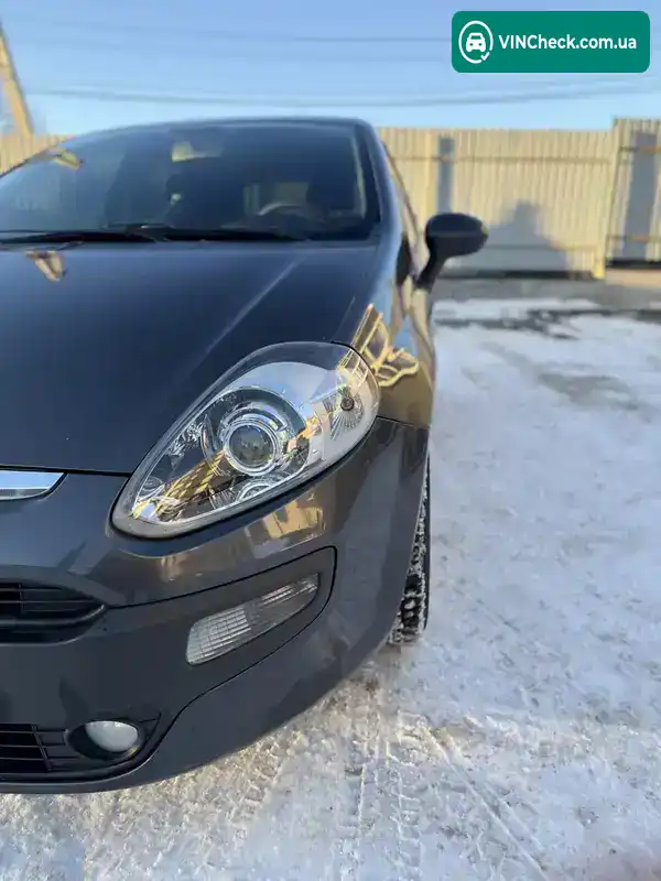 Fiat Punto 2011, фото з оголошення 2 з 16, VIN ZFA19900000741077