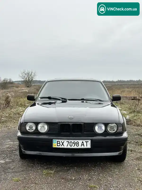 BMW 5 Series 1994, фото з оголошення 1 з 15, VIN WBAHD51090BG66460
